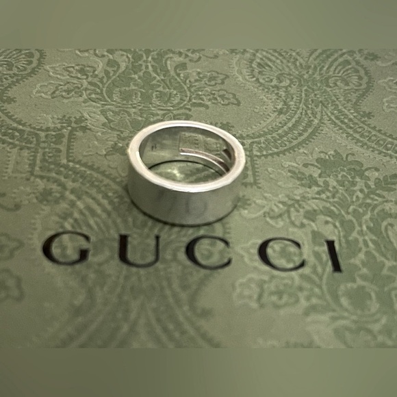 Gucci Authentic Branded Cutout G Silver US6 Silver Unisex Ring - Picture 3 of 7